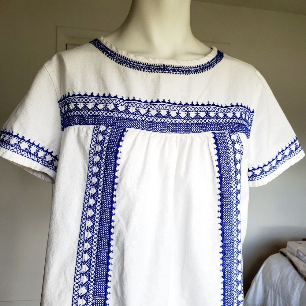 Forever21 embroidered dress M blue and white - Picture 3 of 7